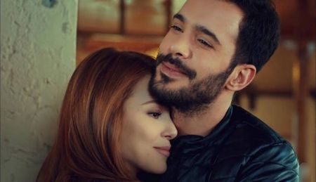 Defne ve Omer