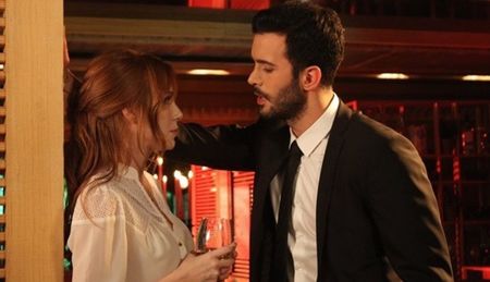 Defne ve Omer