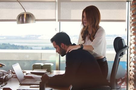 Defne ve Omer