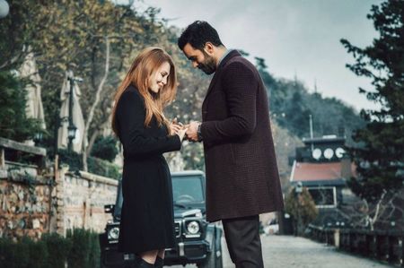 Defne ve Omer