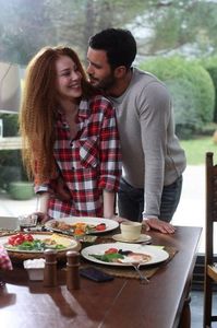 Defne ve Omer