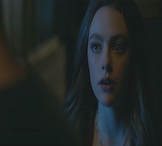 Face ochii mari atunci când aude ce îi spune Giovanni, neștiind de acest lucru. "Serios?!; Incredibil! Omul ăsta nu-mi spune niciodată nimic... dar măcar asta să-mi fi spus, Doamne!&quot; Vestea chiar o bucura pe Erin, asta însemnând că o să petreacă mai mult timp cu Giovanni.
