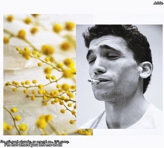 》"Bine, dar dacă ți se mai face rău, să-mi spui să opresc, da?" #Speriat să nu vomite prin +; mașină.=)))). Conduce la viteza legală și ajunge la policlinică. Parchează mașina apoi merge și-i deschide ușa, o ia de mână să coboare.
