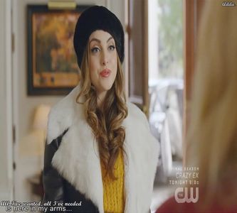 ―  Își așează palmele peste ale acestuia, privirea ei scanând-o pe a lui înainte să încu-; viințeze printr-o mișcare scurtă a capului. „That s what I really want since the very first day I met you...” Un zâmbet ajunge acum să contureze buzele acesteia, sărutând apoi una dintre palmele lui.

