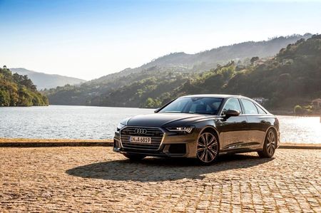 2019-2020-audi-a6-front-angle-view-carbuzz-448439-1600