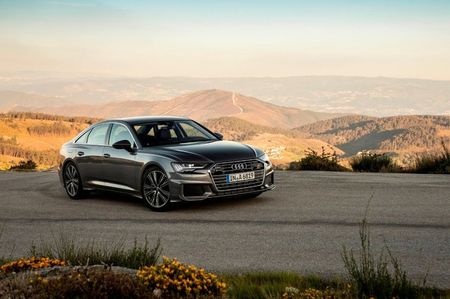 2019-2020-audi-a6-front-angle-view-carbuzz-448503-1600