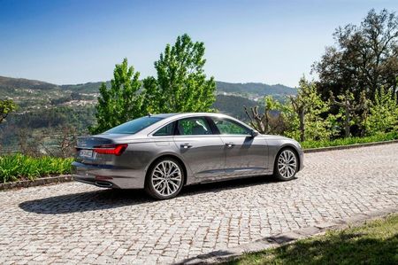 2019-2020-audi-a6-rear-angle-view-carbuzz-448415-1600