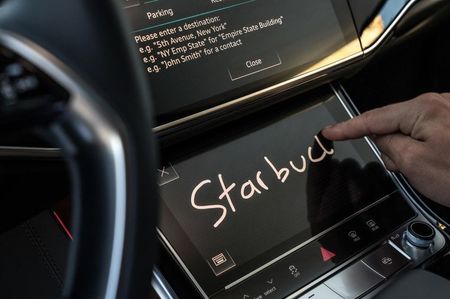 2019-2020-audi-a8-central-console-carbuzz-683005-1600