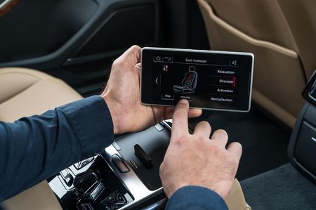 2019-2020-audi-a8-seat-controls-carbuzz-683004-1600