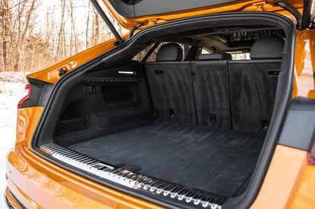 2019-2020-audi-q8-trunk-space-carbuzz-682160-1600