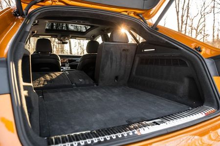 2019-2020-audi-q8-trunk-space-with-seat-folded-carbuzz-682162-1600
