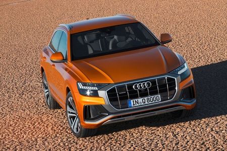 2020-audi-q8-front-angle-view-carbuzz-431320-1600