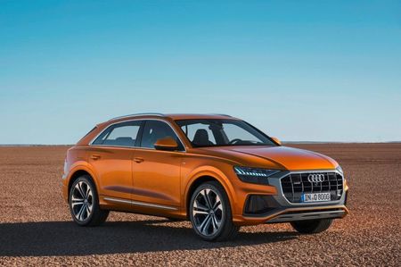 2020-audi-q8-front-angle-view-carbuzz-431327-1600