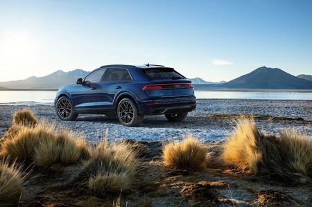 2020-audi-q8-rear-angle-view-carbuzz-594670-1600