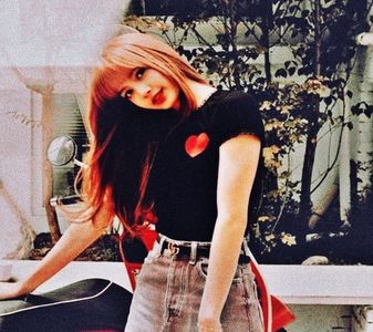 ⋗ Day 42 ⚘ Lisa ⚘ ☾ 13.04.2020