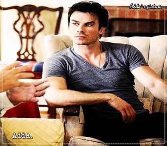 ―  in acelasi timp si unica a pistolului L9-A1 este forma cadrului de polimer. Unghiul de prin-; dere al pistolului este mai dur decat al majoritatii armelor din aceasta categorie existente pe piata,permițându-ți să ții mâna fixă pe pistol, astfel generează ușurință în utilizare și o
