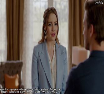 ― Această discuție despre tatăl ei șterge numaidecât zâmbetul de pe chipul Alessandrei,; dar nu pentru că ar fi intristat-o ideea că avea să îi facă rău în mod direct acestuia, ci pentru că amintirea tatălui ei și a minciunii de care se folosise pentru a o manipula o enerva teribil de tar
