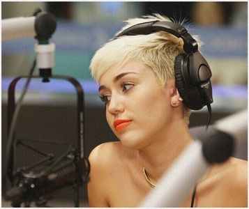 Vezi ti de trb . # h - HEEI LAVI!