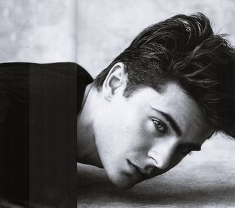 M-ai avut și m-ai pierdut !! -Ari. # îi aruncă cu papucul în cap (lma 2014) . -Cher,