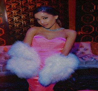 PÂNĂ ACUM CÂTEVA SECUNDE AȘ FI VRUT SĂ MĂ CERI TU PE MINE DAR ACM NESIMȚITULEEEE