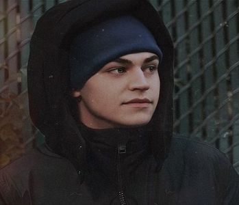 Ești chiar cretină smr eu hai că plec că mă enervezi