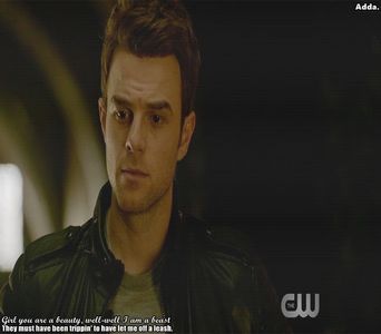 》#Ia paharul și bea din el, scuipă băutură pe jos când vede ce a făcut Klaus cu Felix, apoi +; își revine că-l bate Elijah pe spate. &quot;Băi, lasă copilul, că mâine poimâine faci și tu vreunul..&quot; =))))))))))))))))
