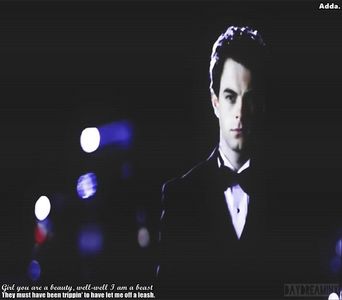 》#Moare de râs când vede toată faza. "NU CRED AȘA CEVA." #Se uită și el spre ușă +; și urlă. &quot;IAR EU VREAU SĂ FIU MILIARDAR.&quot; #Stă un pic.. &quot;Nah, nu merge așa..&quot;
