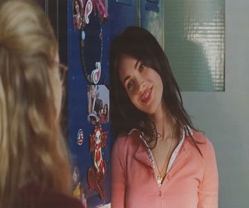 ⛧ℳi̶s̶c̶h̶i̶e̶f̶ ℳa̶n̶a̶g̶e̶d̶  Își înclină capul într-o parte, chicotind și ea la rândul ei. ❝Asta; ar fi posibil doar dacă ai fi vreun zeu sau ceva pe aproape.❞
