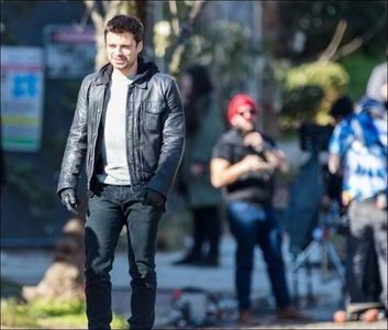 ⤑εɱΘτίΘɴคι☮ωяe¢κ┊si el sa is elibereze mintea dupa un seminar lung; despre psihologia cognitiva.mai trage un fum din acea tigara ce ii aducea fericirea si il tine cu usurinta cateva secunde bune in pipet,urmand sa il dea afara;
