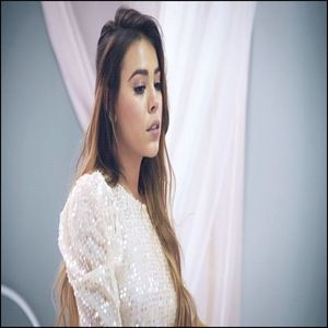 ☆ ᒪᓰᗷᘿᖇᓍSᓰS ❧ Comentariul acestuia este urmat de un pufnet scurt din partea fetei,; înclinându-și apoi capul, mijindu-și ochii. &quot;Ore?! Vrei să-mi spui că dispui de acea superputere deagaba?&quot; îl întreabă, făcând o pauză de câteva momente. &quot;Totuși, îmi cer
