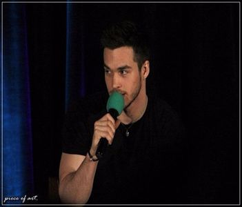 §´¨ɴ̲̃ᴏ̲̃ᴛ̲̃ʜ̲̃ɪ̲̃ɴ̲̃ɢ̲̃ ･ƨǝɿɒqmoɔ.; Chicotește când observă gestul său de a se acoperii mai mult,; cu toate că nu-i prea iese, din contră interesul asupra aspectului ei atingând un alt nivel când își așază piciorul peste celălalt. „Oh, serios?” își înalță ambele sprâncene dorind să schițeze
