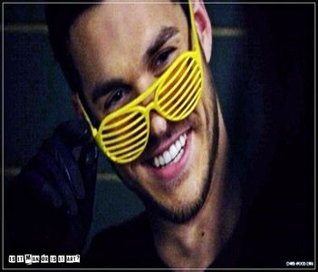 §´¨ɴ̲̃ᴏ̲̃ᴛ̲̃ʜ̲̃ɪ̲̃ɴ̲̃ɢ̲̃ ･ƨǝɿɒqmoɔ.; în picioare, ca să-și justifice așa zisa „pierdere”, cu toate c; replica avea înțelesul ei. În treacătul analizei corpului zărește o pată vineție undeva pe umăr așa că-și așază degetele direct acolo. „Se pare că ți-am lăsat autograf...”
