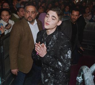 Șiiii ce mai faceți oameni de pe Sanfoto...