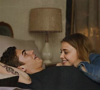 Bineee *adorm așa ca hardin și tessa* :-**