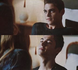 Ce-mi place să găsesc poze potrivite cu replica și să scriu ip... deși e atât de...2012