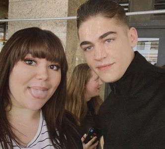 nu știu de ce la unele se șterge și la altele nu ok ? perfectelor de ce încercați să găsiți; cusur la orice vă-nconjoară? :-JJJ cuvintele sunt oglinda sufletului vostru .
