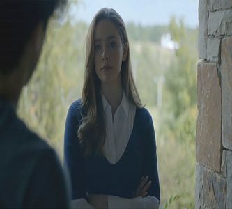 ― "La cum o să te îmbeți azi, uiți de mn fraiere..." bombăne ea către fratisu. Își duce mâinile; la inimă, emoționându-se când îl aude pe Gianni. &quot;Vai, Gianni, ce drăguț... să vezi tu ce talent de nordică am eu, da&#039; mai încolo!&quot; îi face cu ochiul =)))))))
