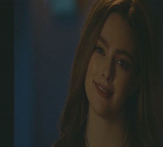 ― Belește ochii la el când îl aude. "M-ai udat de băutură, handicapatule!!!!!!!!!!!! Ce, crezi; că mă emoționezi tu pe mn așa rpd???? Poate mă enervezi și îți mușc shaorma dacă o să fie cazul...!&quot;
