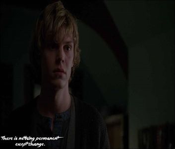✄♔..Яυιи Tнε Fяιεиdѕнιρ 〄♡ [cl] [#iese din masina cu un joi;;nt proaspat aprins in; gura ,incearca sa ignore comentariul lui harry si se uita putin in jur , in special la ceea ce o sa numeasca , casa de acum .
