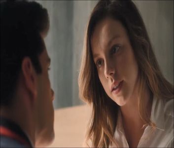 ⤑εɱΘτίΘɴคι☮ωяe¢κ┊nathan si lydia?uhh# se stramba in timp ce ieseau afara; macar daca; aveai si tu companie de calitate pe drum# se aseaza pe sezlong langa sora ei bella zambind scurt,nici macar cu rudele ne find obisnuita sa arate foarte multa afectiune; uite
