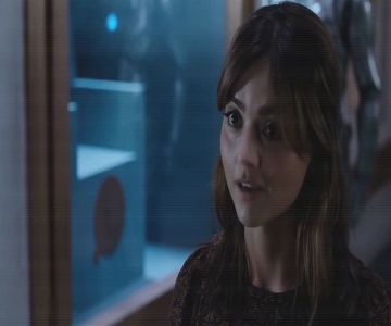 ⛧ℳi̶s̶c̶h̶i̶e̶f̶ ℳa̶n̶a̶g̶e̶d̶  Zâmbește sarcastic, deși ochii ei sclipeau într-un mod amuzat și; călduros. ❝Cine a spus că nu mai există gentlemani în lumea asta sigur nu te-a întânlit pe tine.❞ Îl privește într-un mod adorabil, dar foarte scurt cum mănâncă. ❝Ce noroc că nu te îngrași.❞
