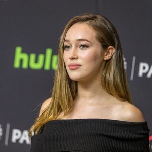 sǝuʅǝʍʞʞᴉɐʅsǝupoɥ؛┇Ramane putin surprinsa auzind ceea ruth spune, dar zambetul ce; ii apare pe chip nu face altceva decat ego-ul ei sa devina vizibil cu toate ca bruneta sigur a spus asta doar ca sa se amuze, dar tot e ceva decat nimic. Pana sa isi
