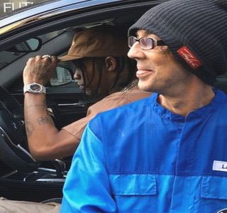 — Secunde, încuviinţând din nou. “Presupun că asta suntem din moment ce am tot continuat; să fim de când ne-am cunoscut.” Ulterior, fără a planifica acest lucru, umerii şi-i înalţă. În ciuda încruntării produsă la nivel facial, şi a modelării prin umflare a propriilor buze, imediat ce limb
