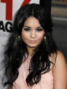 vanessa-annehudgens_dot_com_hq168