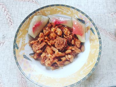 Fasole cu carnati