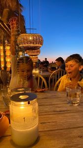 218FD812-4E45-40D4-892B-4542A8898084