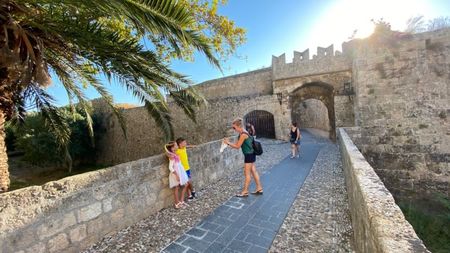 1BCF0D07-0723-4265-9E08-1BF160226ACF