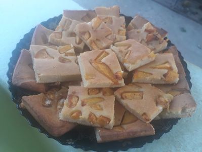 Prajitura cu piersici