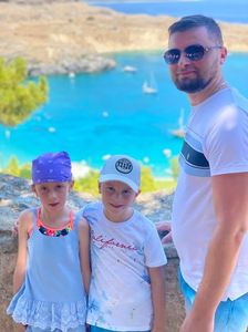 D70C7647-16E7-4BC4-AA73-D01AF9E818E9