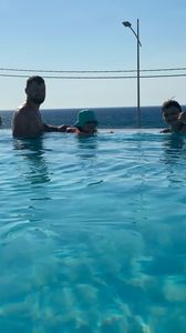 EE9BDBDB-917C-4466-9112-45292805AB3E